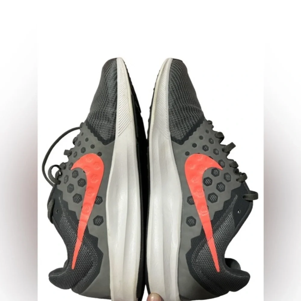 Nike Downshifter 7 Women’s Running Shoes sneakers gray and pink size 9W‎